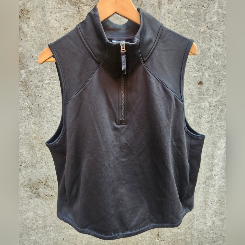 Athleta Ultimate 1/4 Zip Vest Black. Size XL